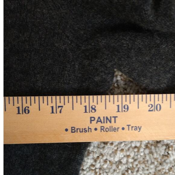 FRAME 100% Cashmere V-Neck Sweater Women’s Size S Charcoal - Picture 9 of 11